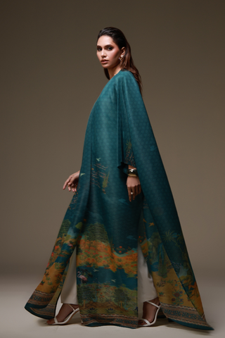 Dil Nasheen (Residing in the Heart) Cape