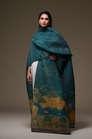 Dil Nasheen (Residing in the Heart) Cape