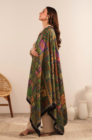 Manto's Unisex Green & Black Odhni with Urdu Calligraphy