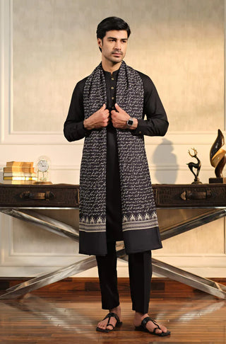 Manto's Unisex Black Sitaray Odhni featuring Urdu Calligraphy of Poetry by Allama Iqbal