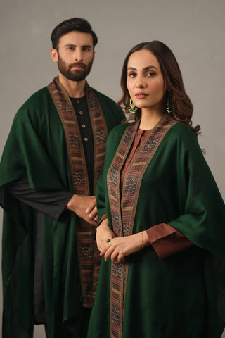 Manto's Unisex Green Acrylic Cape featuring Urdu Calligraphy printed on the border