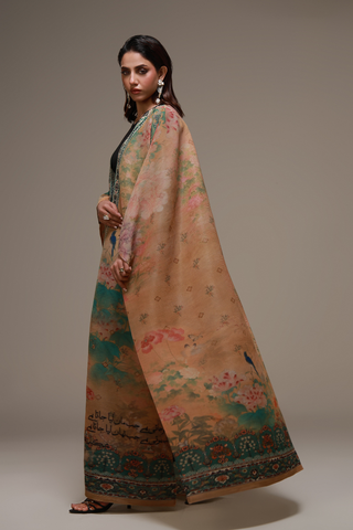 Gul-e-Aftab (Flower Of The Sun) Cape