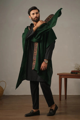 Manto's Unisex Green Acrylic Cape featuring Urdu Calligraphy printed on the border