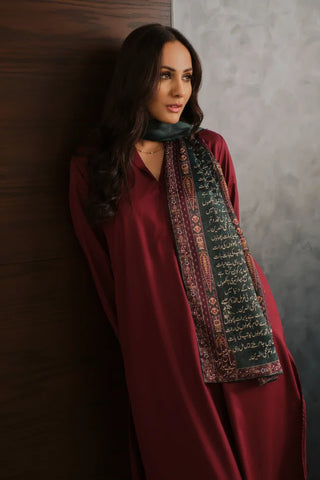 Manto Women's Crinkled Silk Green Haya Stole Featuring Urdu Poetry