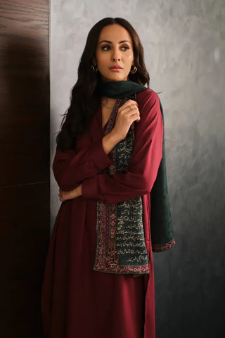 Manto Women's Crinkled Silk Green Haya Stole Featuring Urdu Poetry