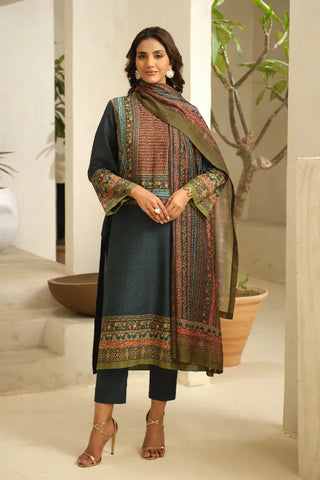 Manto Women's Printed Green Dupatta with Urdu Calligraphy