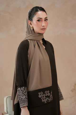 Manto Women's Brown Embroidered Scarf