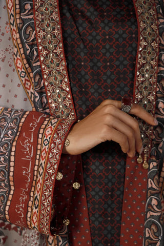 Manto Women's Grey Printed Shrug with Urdu Calligraphy and Illustration