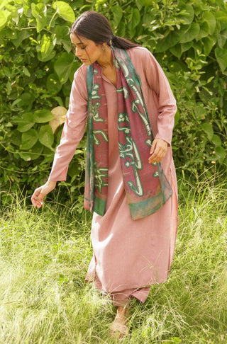 Manto Women's 2 Piece Mauve Pink Solid Kalidaar Co-ord Set Paired with Purple Husn Stole