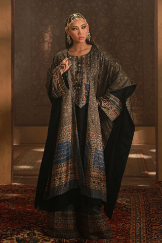 Nayyara (Luminous) Velvet Cape